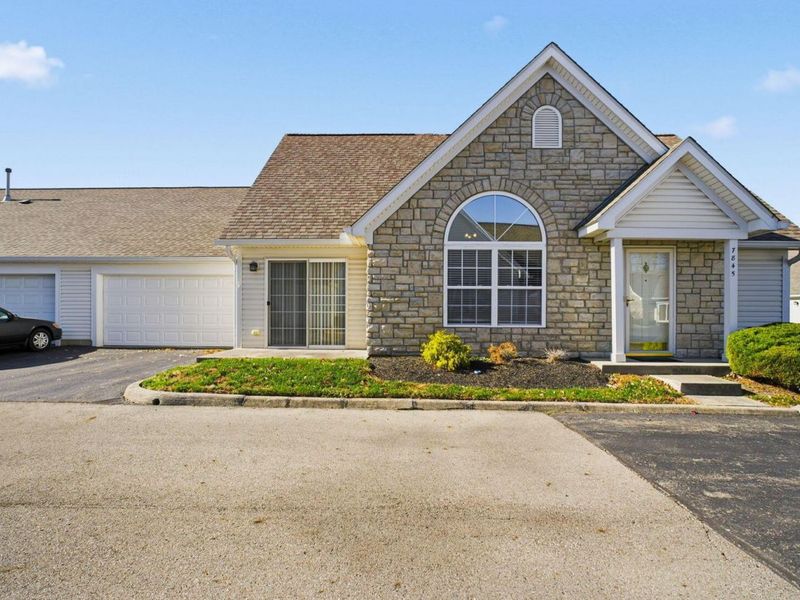 7845 Meadowlark Lane S, Reynoldsburg, OH 43068 Photo 3