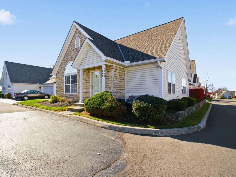 7845 Meadowlark Lane S, Reynoldsburg, OH 43068 Photo 5