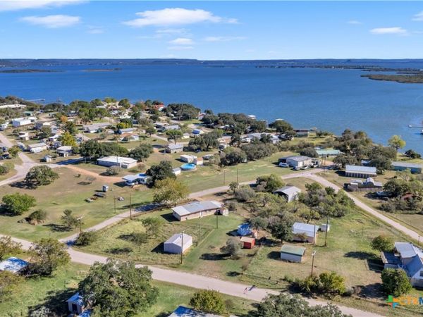 1415 Bee Lane , Tow, TX 78672