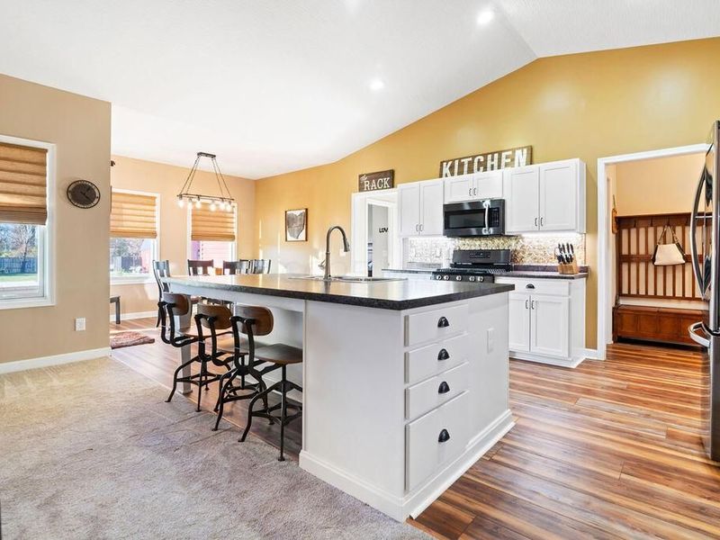 216 County Road 24, Ashley, OH 43003 Photo 5