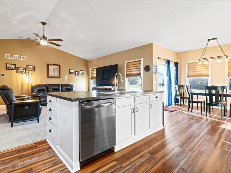 216 County Road 24, Ashley, OH 43003 Photo 8