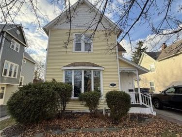 27 Lombardy Street, Lancaster, NY 14086