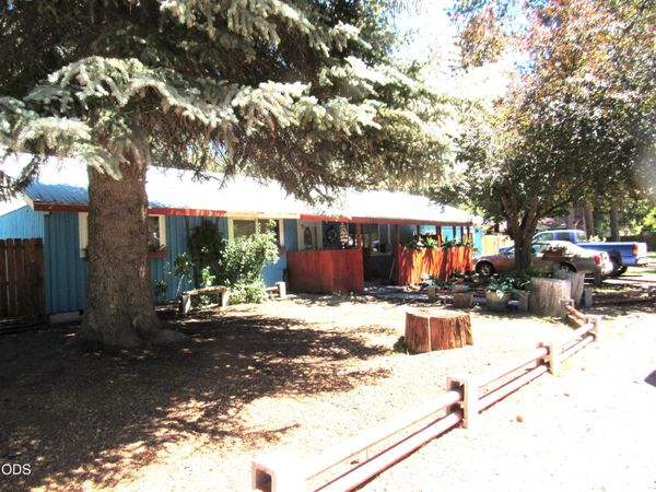 533 S Park Avenue S, Chiloquin, OR 97624