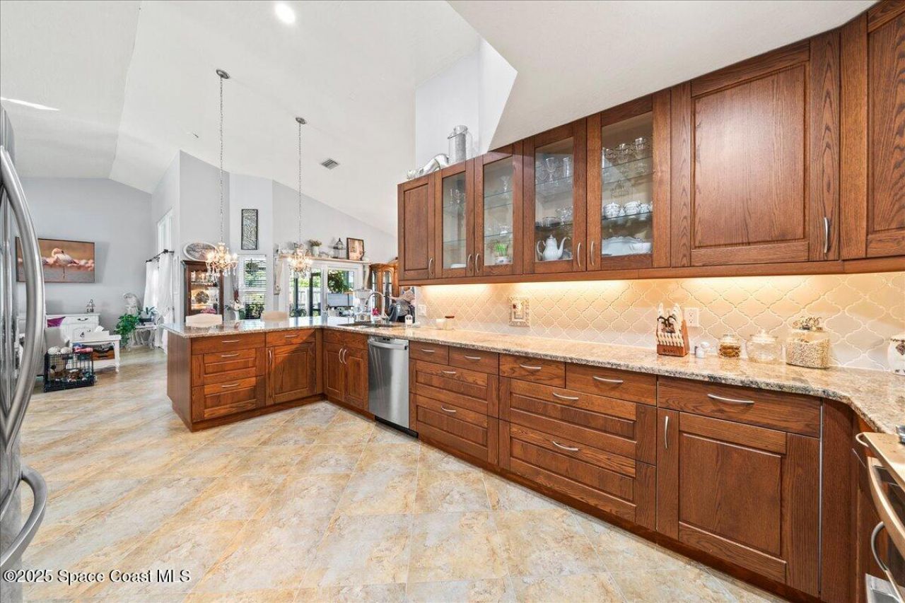 910 Brookshire Circle, Malabar, FL 32950 Photo