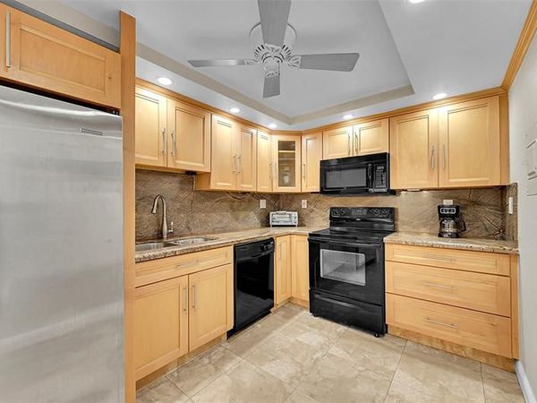 525 N Ocean Blvd, Unit 919, Pompano Beach, FL 33062