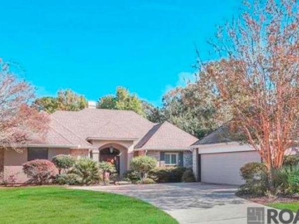 5741 Lake Shadow Dr, Baton Rouge, LA 70817