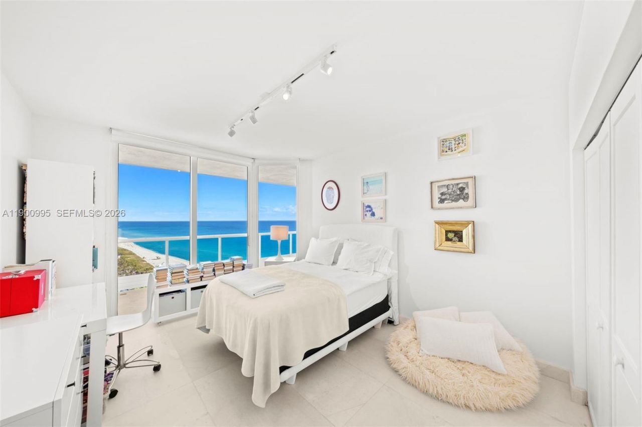 5025 Collins Ave, Unit 2409, Miami Beach, FL 33140 Photo