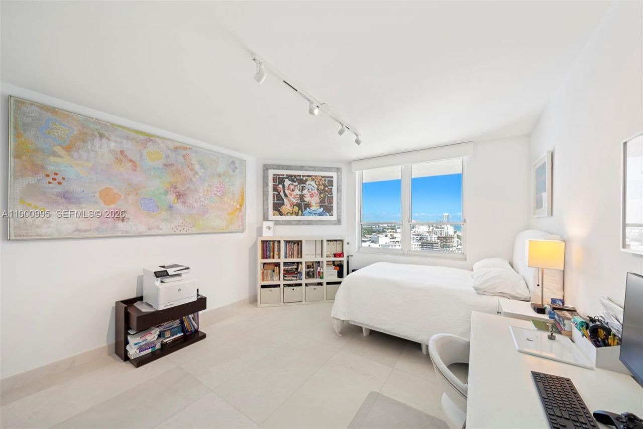 5025 Collins Ave, Unit 2409, Miami Beach, FL 33140 Photo