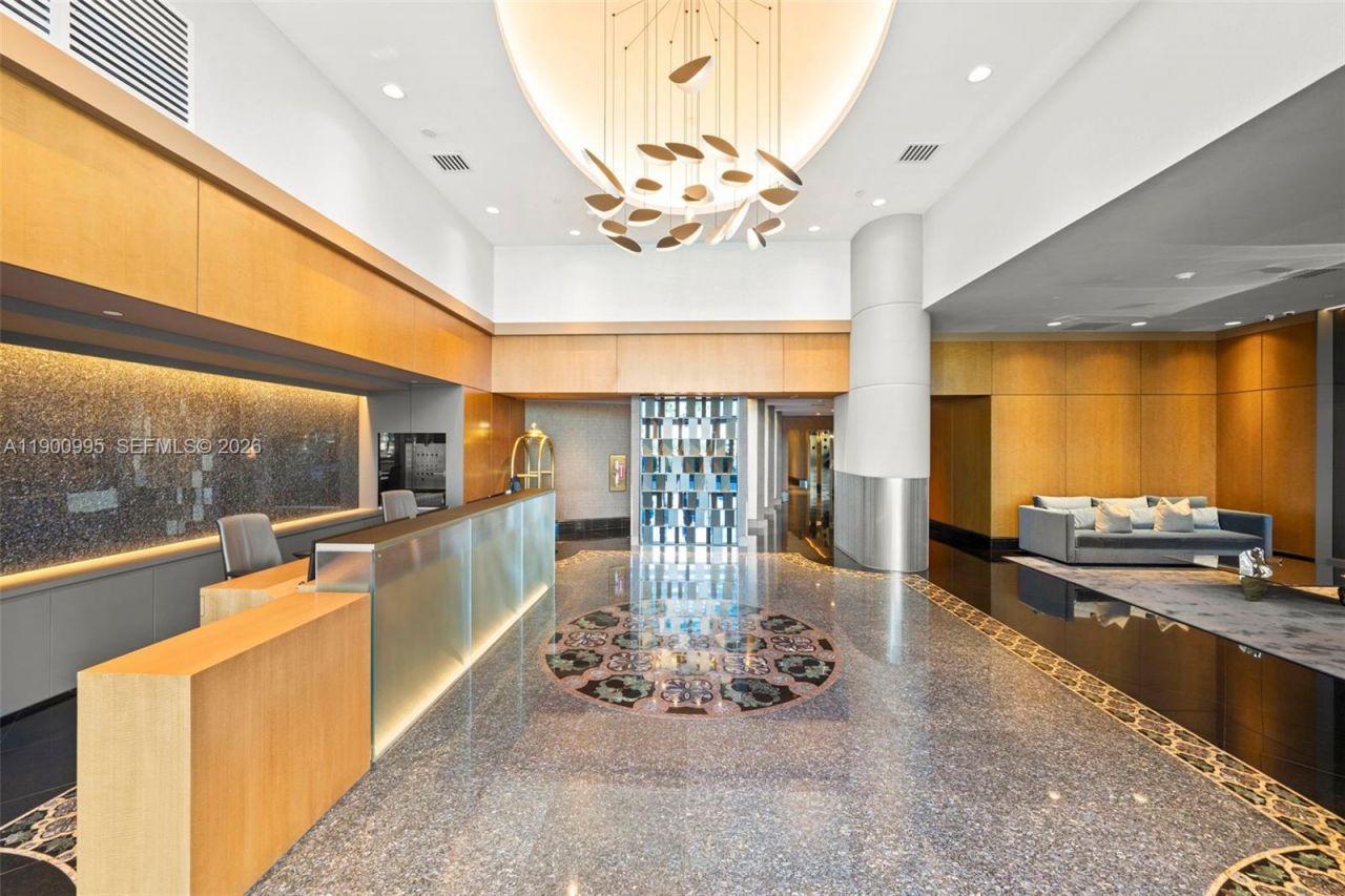 5025 Collins Ave, Unit 2409, Miami Beach, FL 33140 Photo