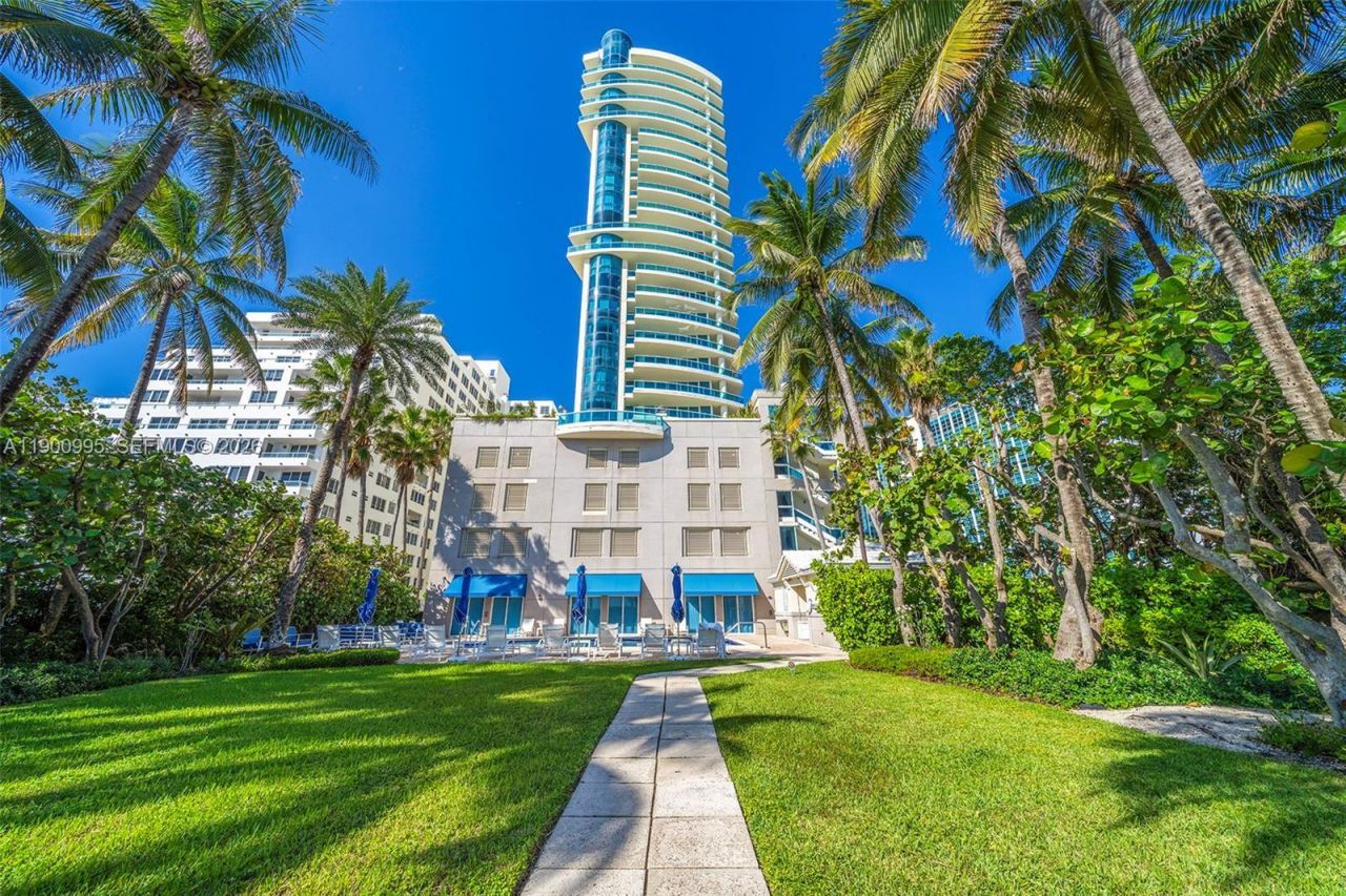 5025 Collins Ave, Unit 2409, Miami Beach, FL 33140 Photo