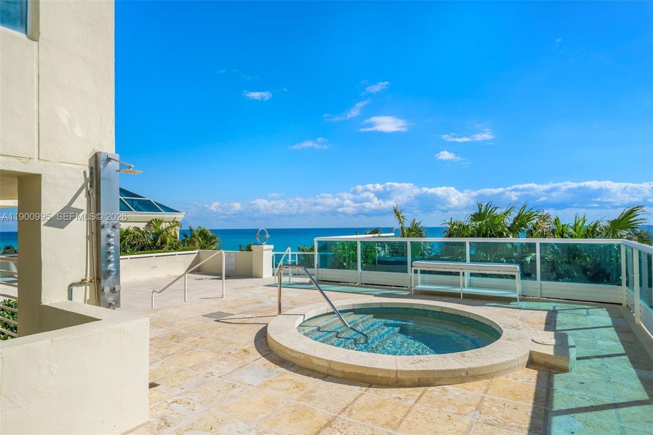 5025 Collins Ave, Unit 2409, Miami Beach, FL 33140 Photo