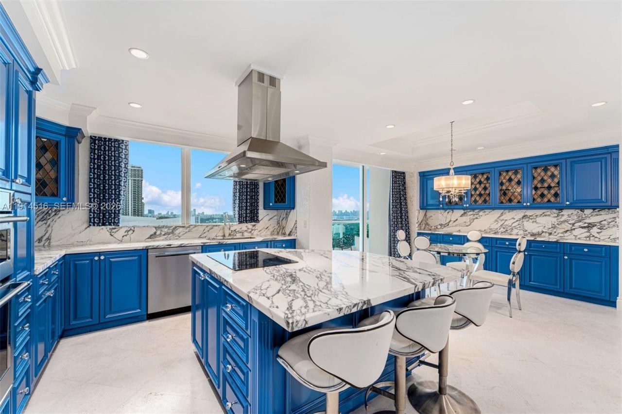 5025 Collins Ave, Unit PH-1, Miami Beach, FL 33140 Photo
