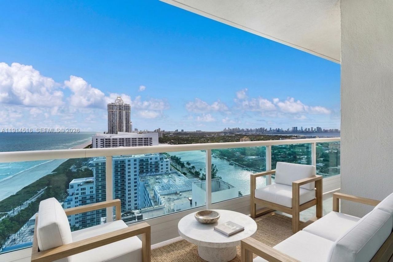 5025 Collins Ave, Unit PH-1, Miami Beach, FL 33140 Photo
