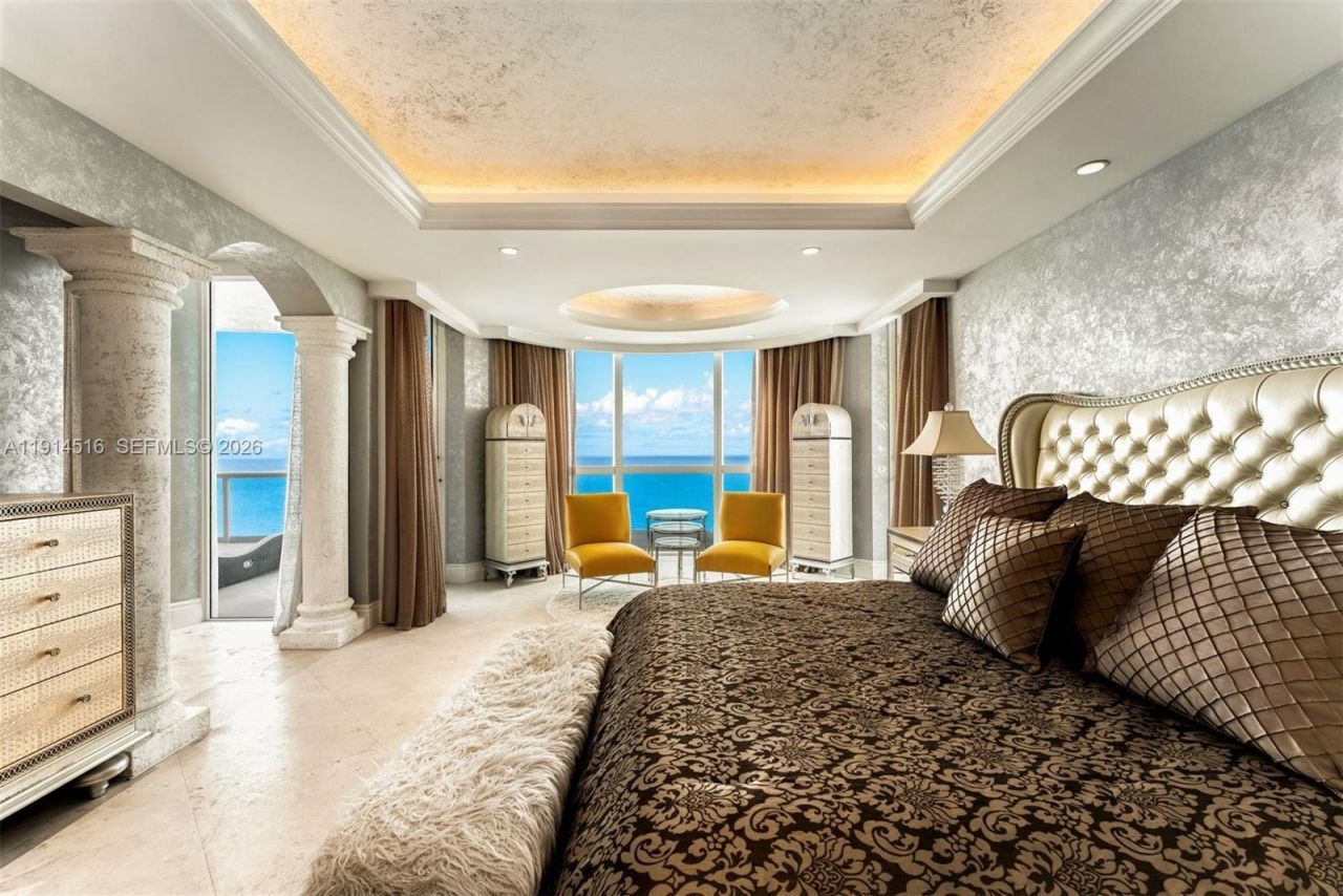 5025 Collins Ave, Unit PH-1, Miami Beach, FL 33140 Photo