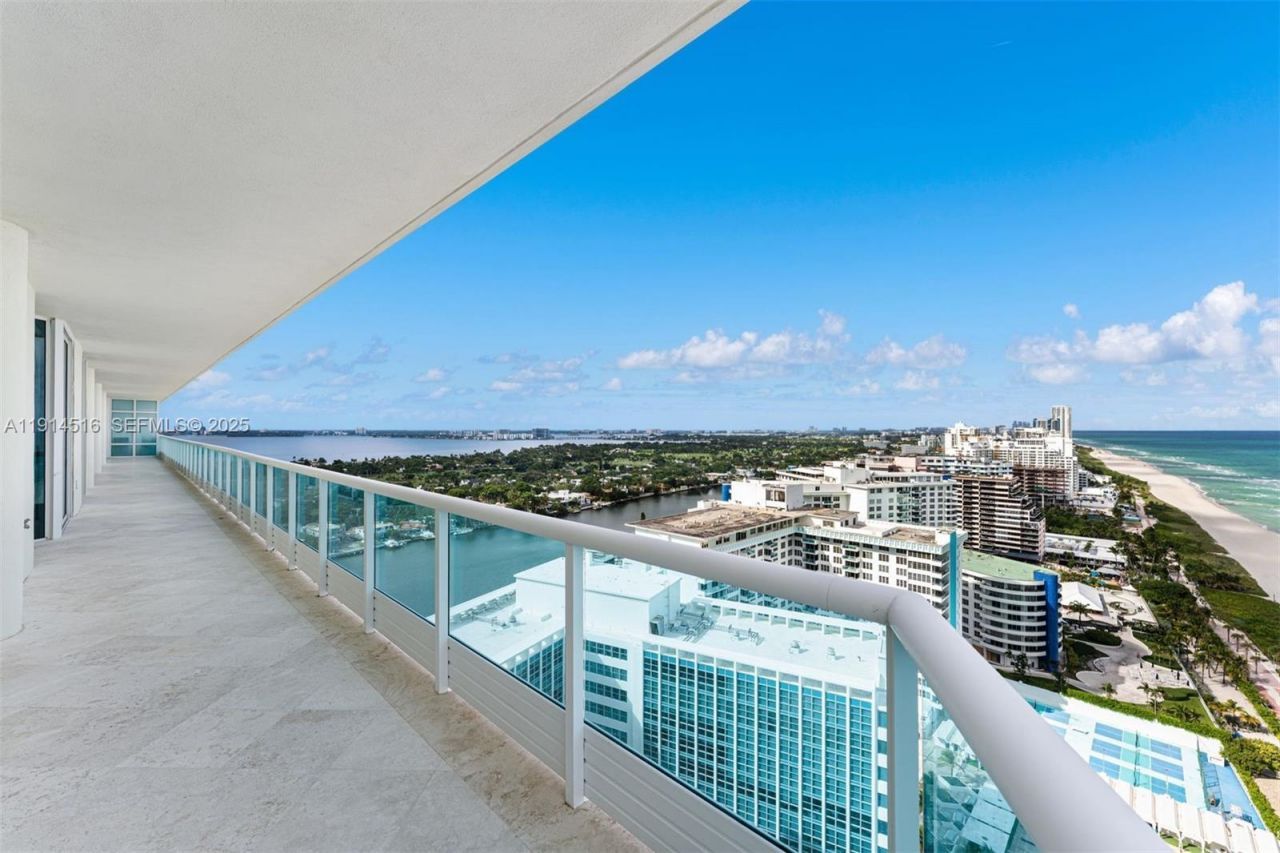 5025 Collins Ave, Unit PH-1, Miami Beach, FL 33140 Photo
