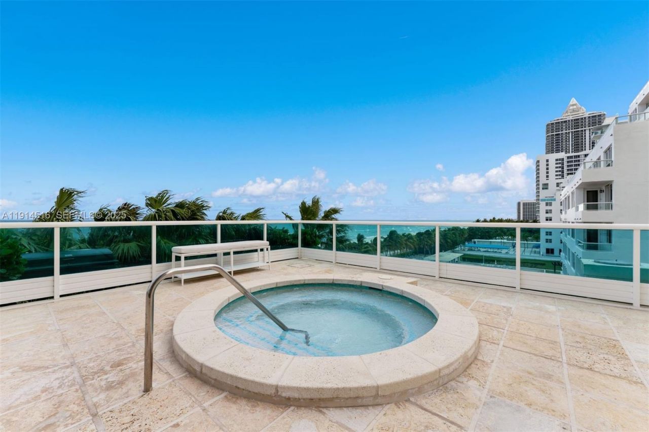 5025 Collins Ave, Unit PH-1, Miami Beach, FL 33140 Photo