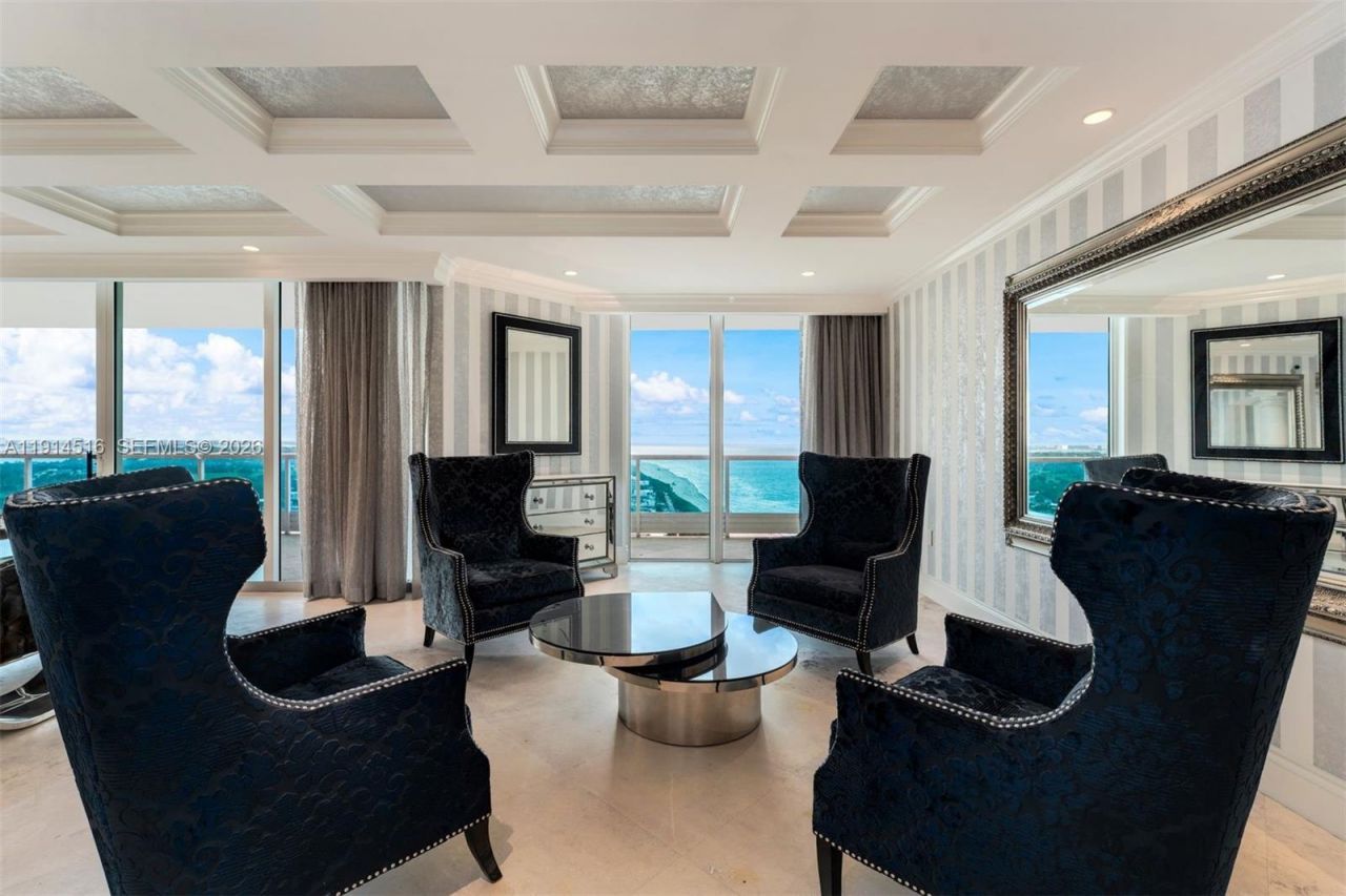 5025 Collins Ave, Unit PH-1, Miami Beach, FL 33140 Photo