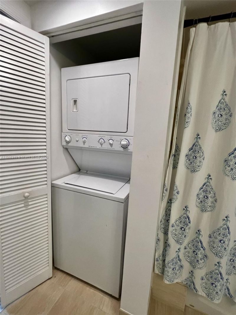 1750 N Bayshore Dr, Unit 3505, Miami, FL 33132 Photo