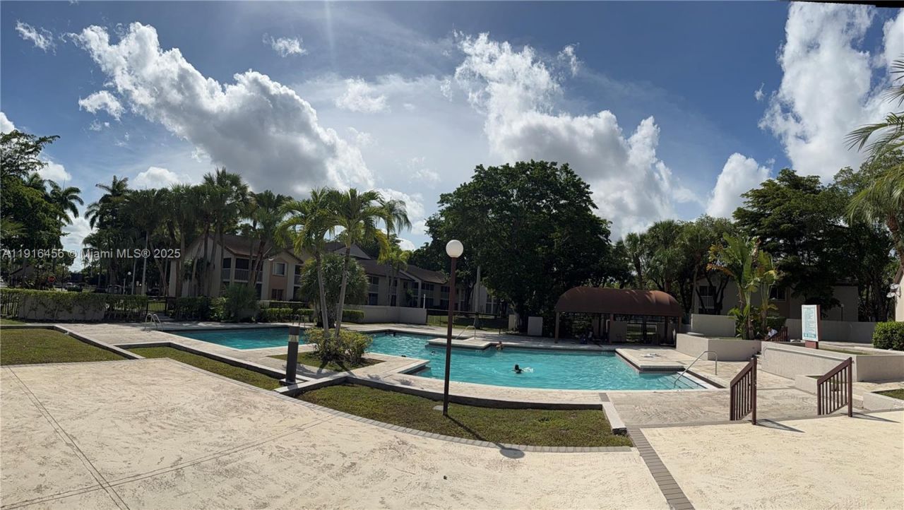 13959 SW 91st Ter, Unit 13959, Miami, FL 33186 Photo