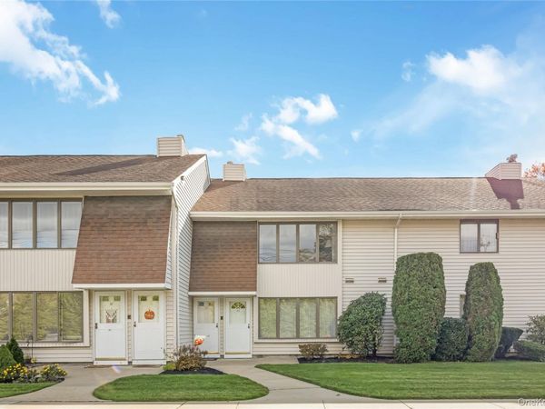 20 Laurel Avenue, Unit 55, East Islip, NY 11730