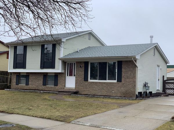 41427 Larimore Lane, Canton, MI 48187