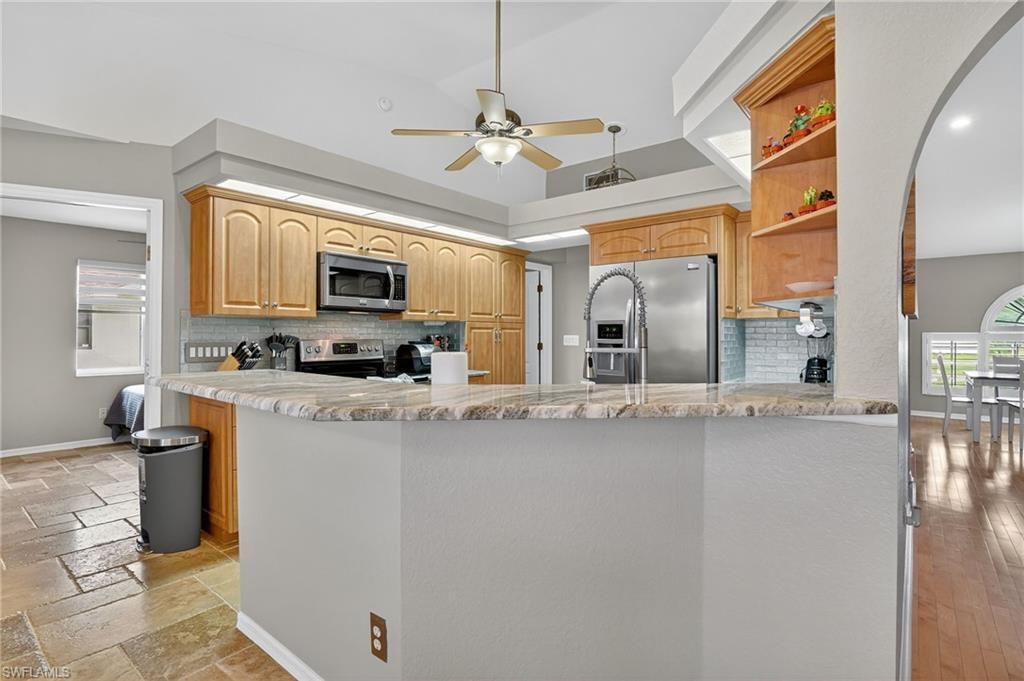 1215 SE 21st St, Cape Coral, FL 33990 Photo