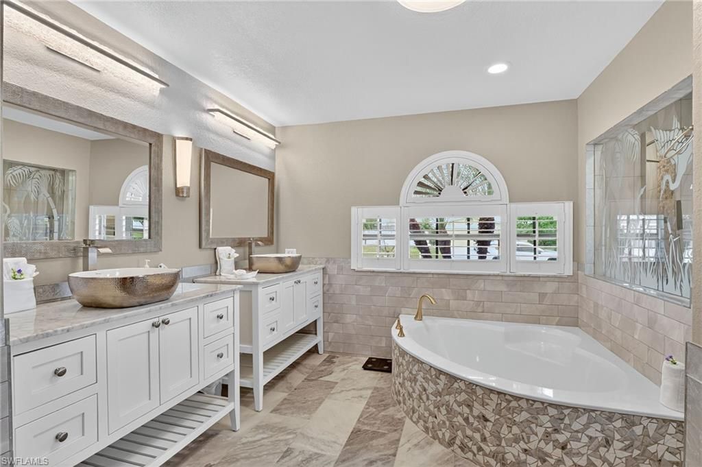 1215 SE 21st St, Cape Coral, FL 33990 Photo