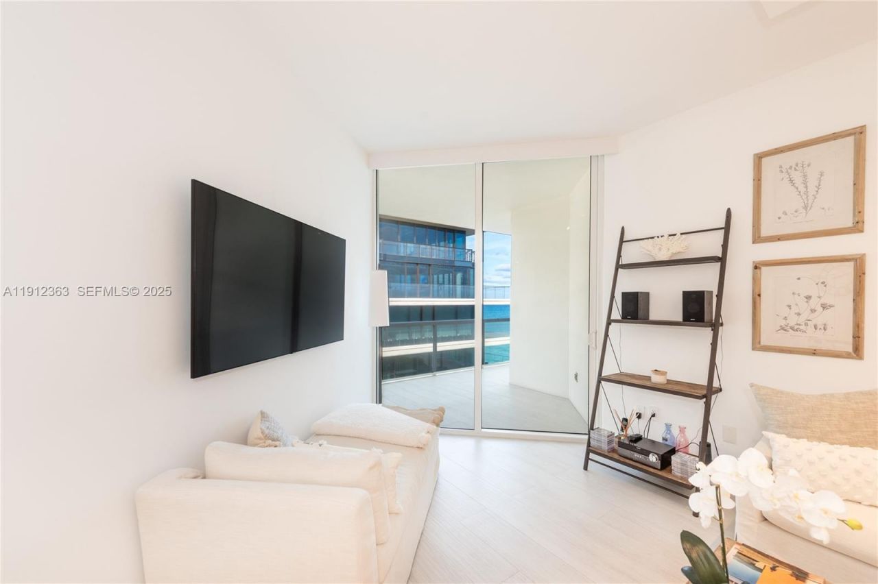 8925 Collins Ave, Unit 11C, Surfside, FL 33154 Photo