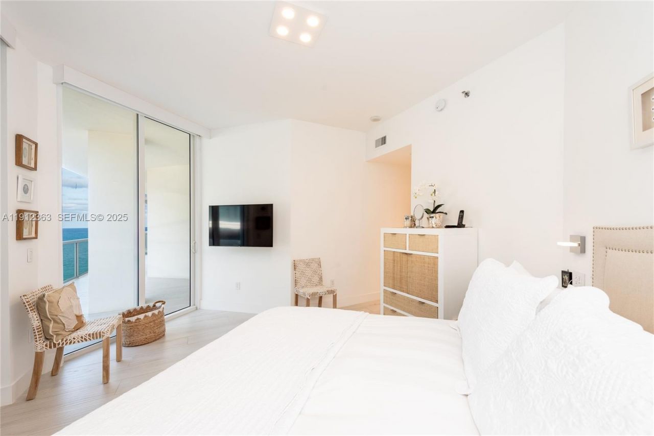 8925 Collins Ave, Unit 11C, Surfside, FL 33154 Photo