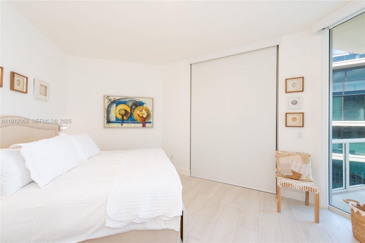 8925 Collins Ave, Unit 11C, Surfside, FL 33154 Photo