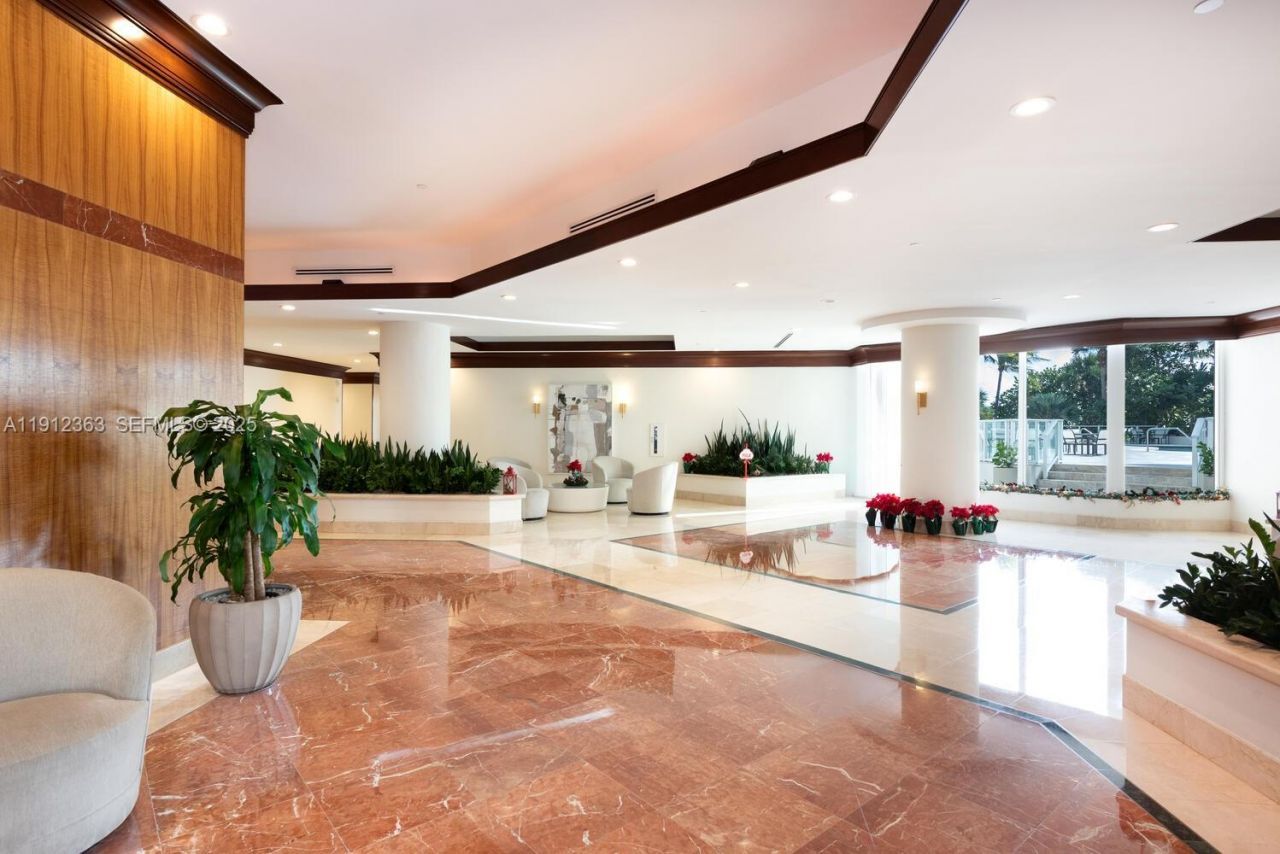 8925 Collins Ave, Unit 11C, Surfside, FL 33154 Photo