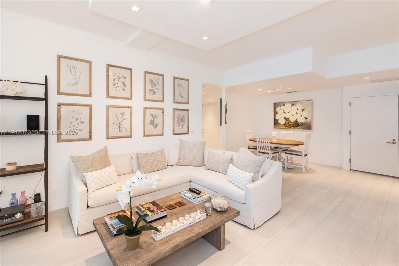 8925 Collins Ave, Unit 11C, Surfside, FL 33154 Photo