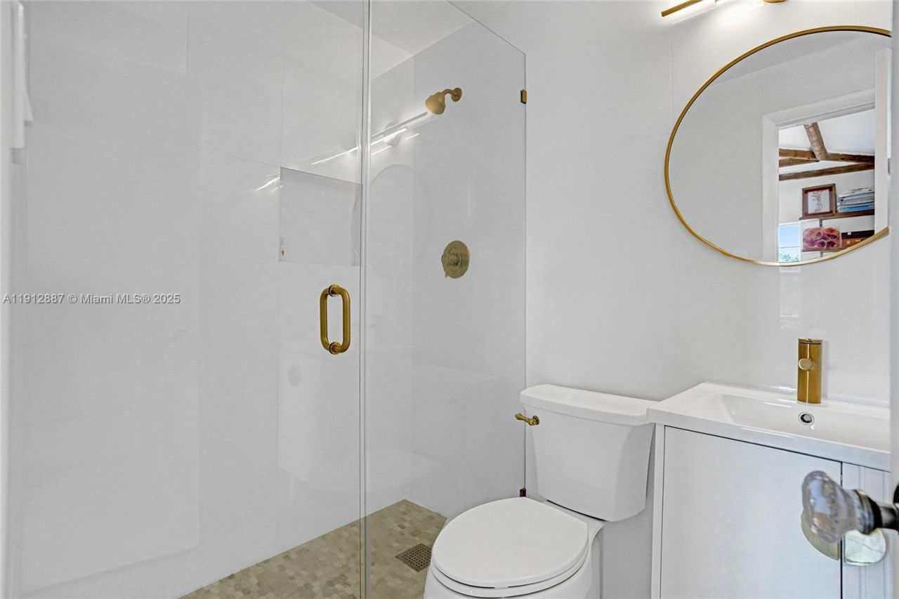 5252 La Gorce Dr, Miami Beach, FL 33140 Photo