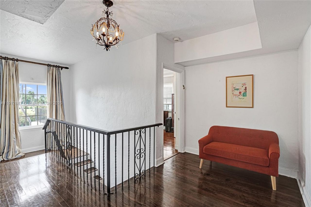 5252 La Gorce Dr, Miami Beach, FL 33140 Photo