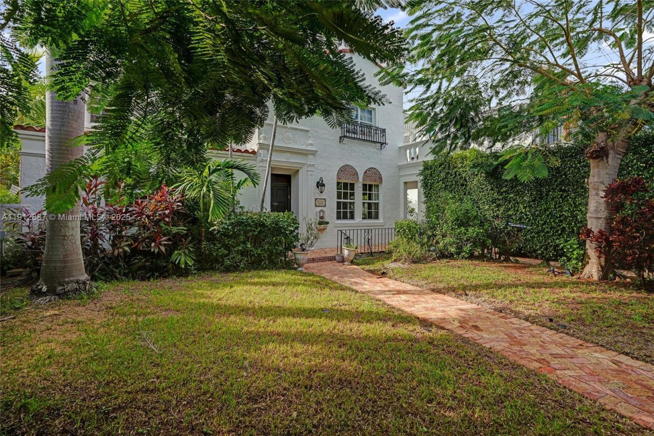 5252 La Gorce Dr, Miami Beach, FL 33140 Photo