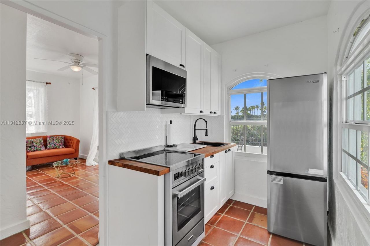 5252 La Gorce Dr, Miami Beach, FL 33140 Photo