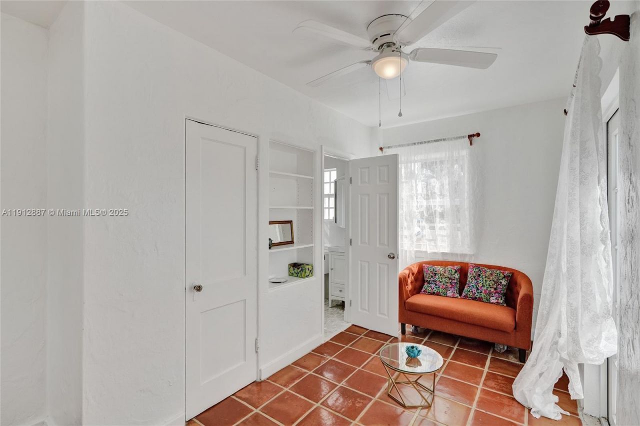 5252 La Gorce Dr, Miami Beach, FL 33140 Photo