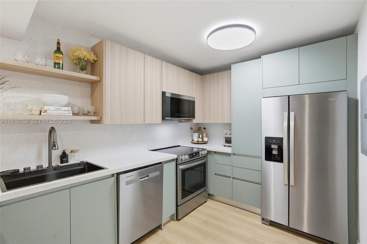 1100 11th St, Unit 405, Miami Beach, FL 33139 Photo