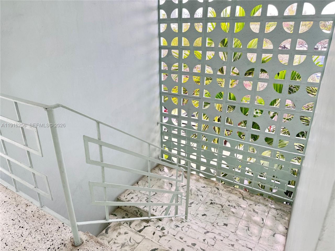 1100 11th St, Unit 405, Miami Beach, FL 33139 Photo