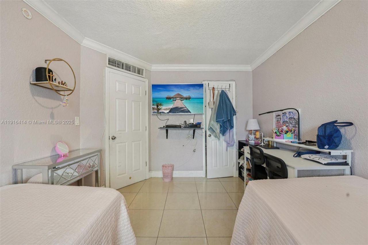 8001 W 6th Ave, Unit M, Hialeah, FL 33014 Photo