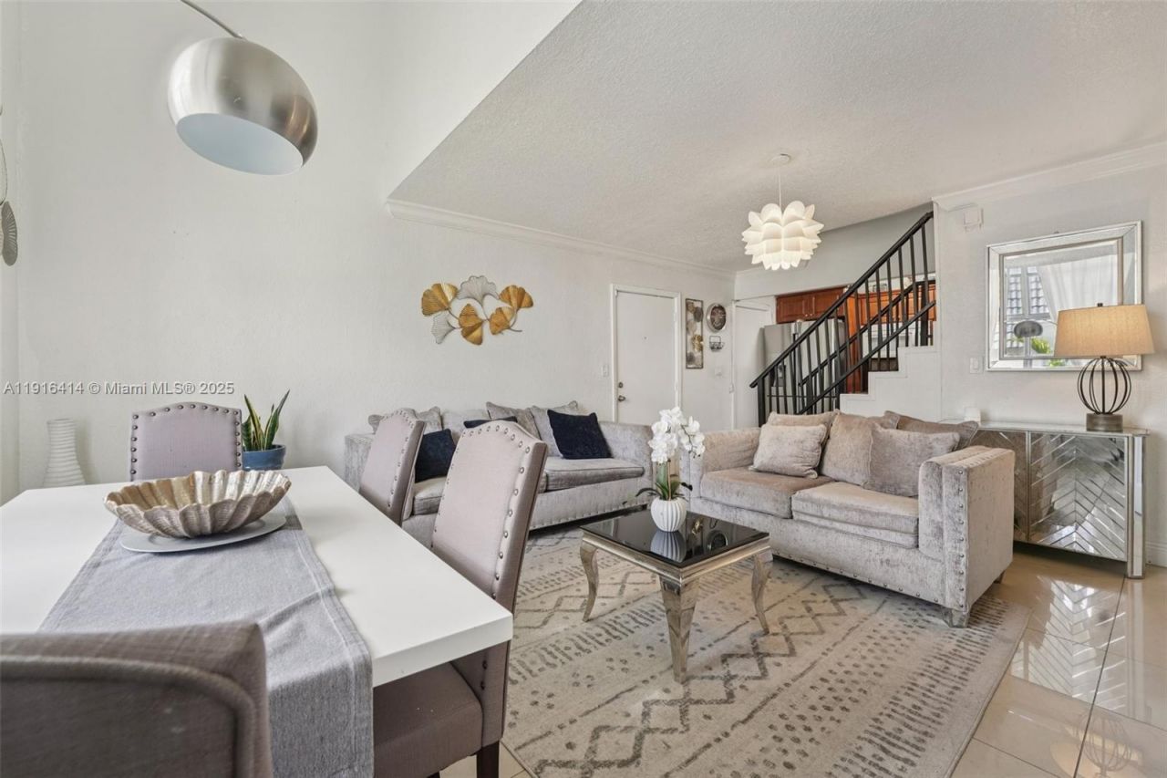 8001 W 6th Ave, Unit M, Hialeah, FL 33014 Photo