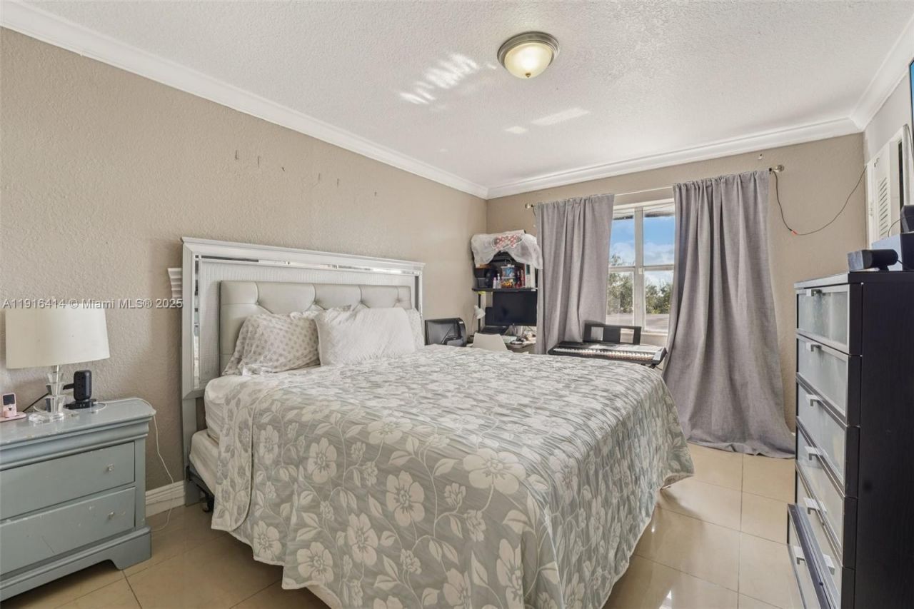 8001 W 6th Ave, Unit M, Hialeah, FL 33014 Photo