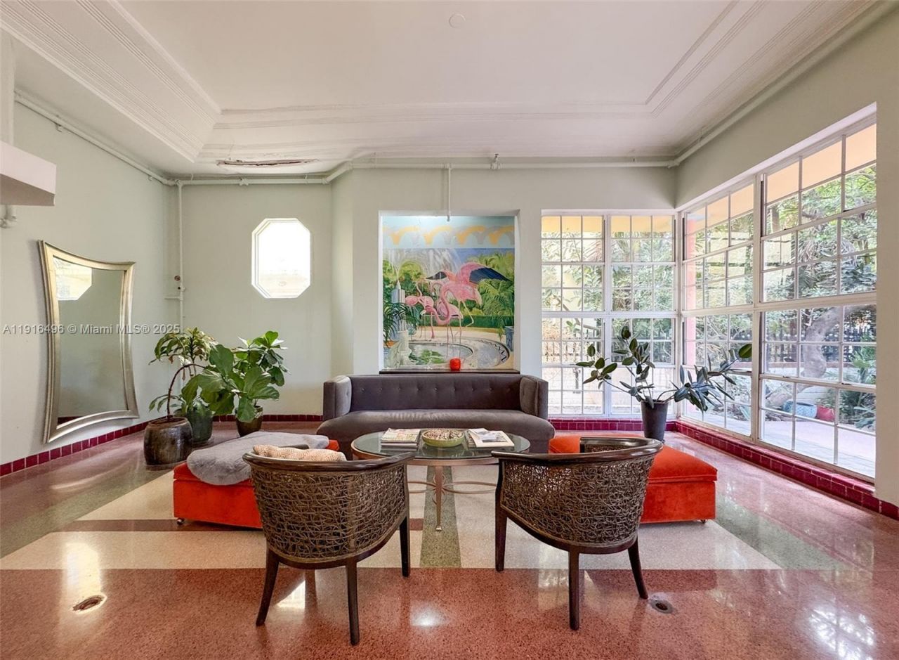 1051 Meridian Ave, Unit 1D, Miami Beach, FL 33139 Photo