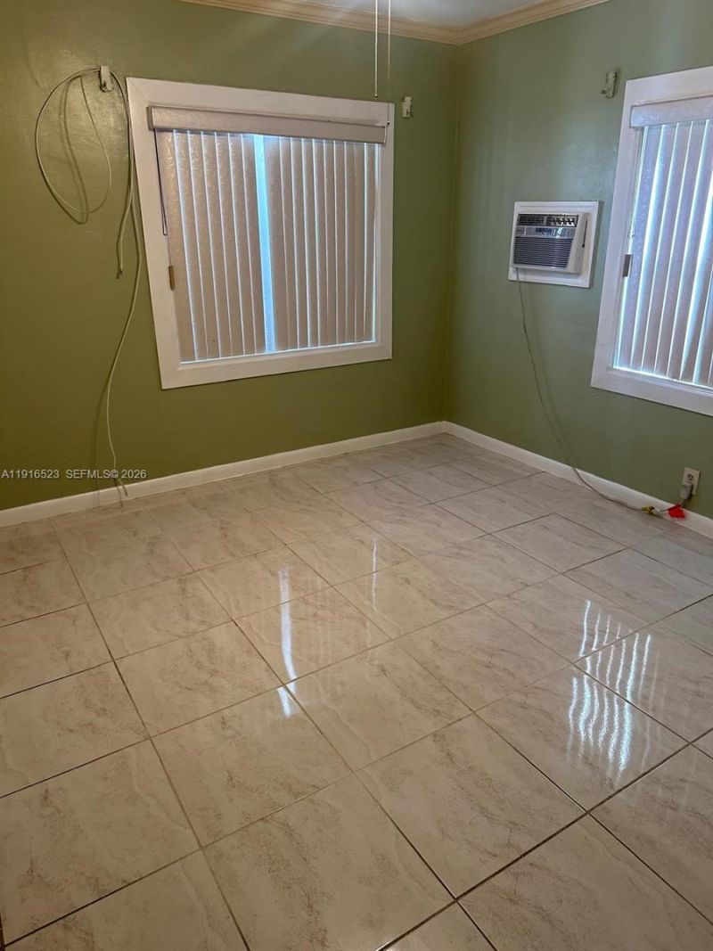 11108 Peachtree Dr, Unit 1, Miami, FL 33161 Photo