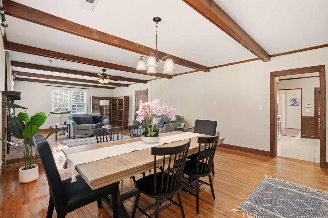 465 Woodland Terrace Photo 10