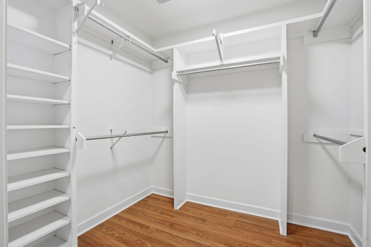 465 Woodland Terrace Photo 21