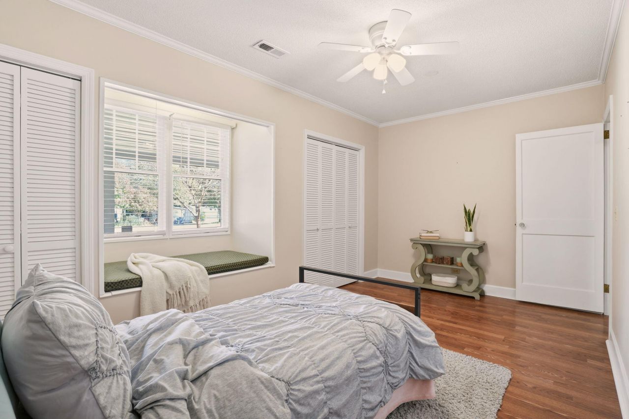 465 Woodland Terrace Photo 27