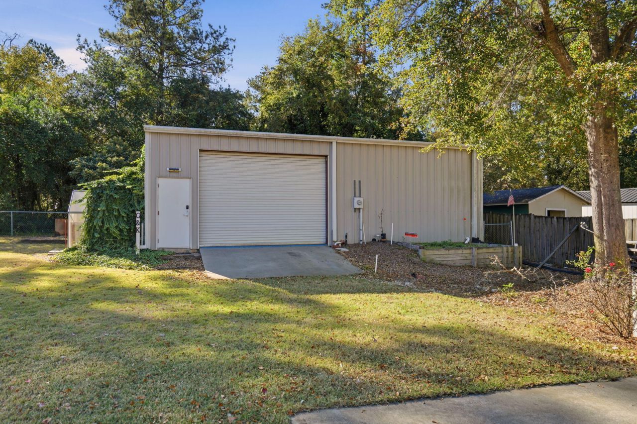 465 Woodland Terrace Photo 41