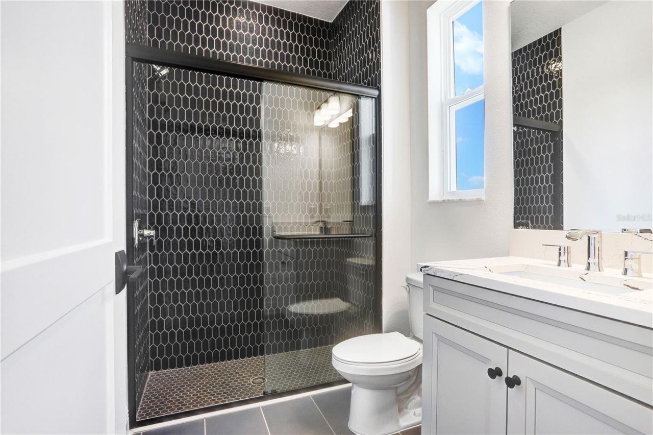 1971 Drummond Point, Zephyrhills, FL 33541 Photo