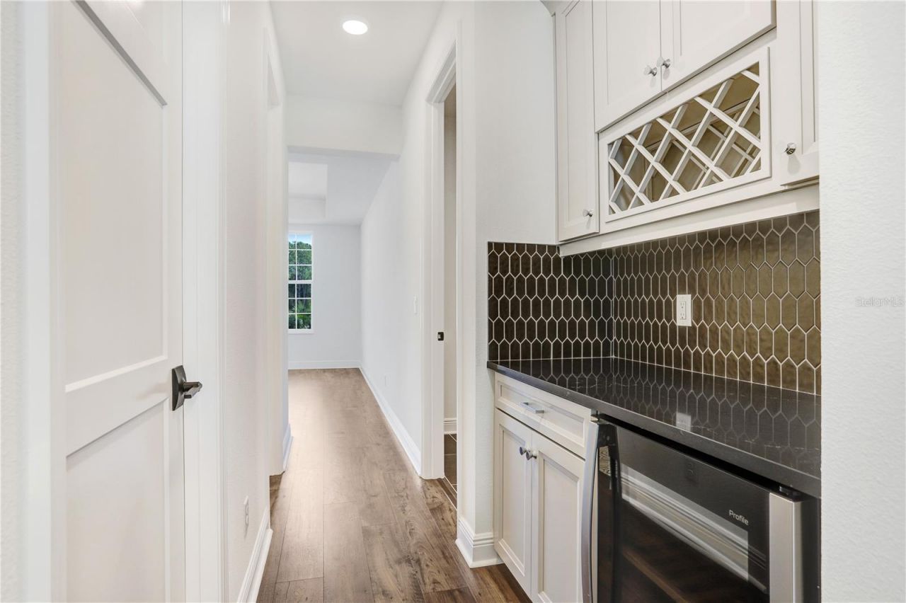 1971 Drummond Point, Zephyrhills, FL 33541 Photo